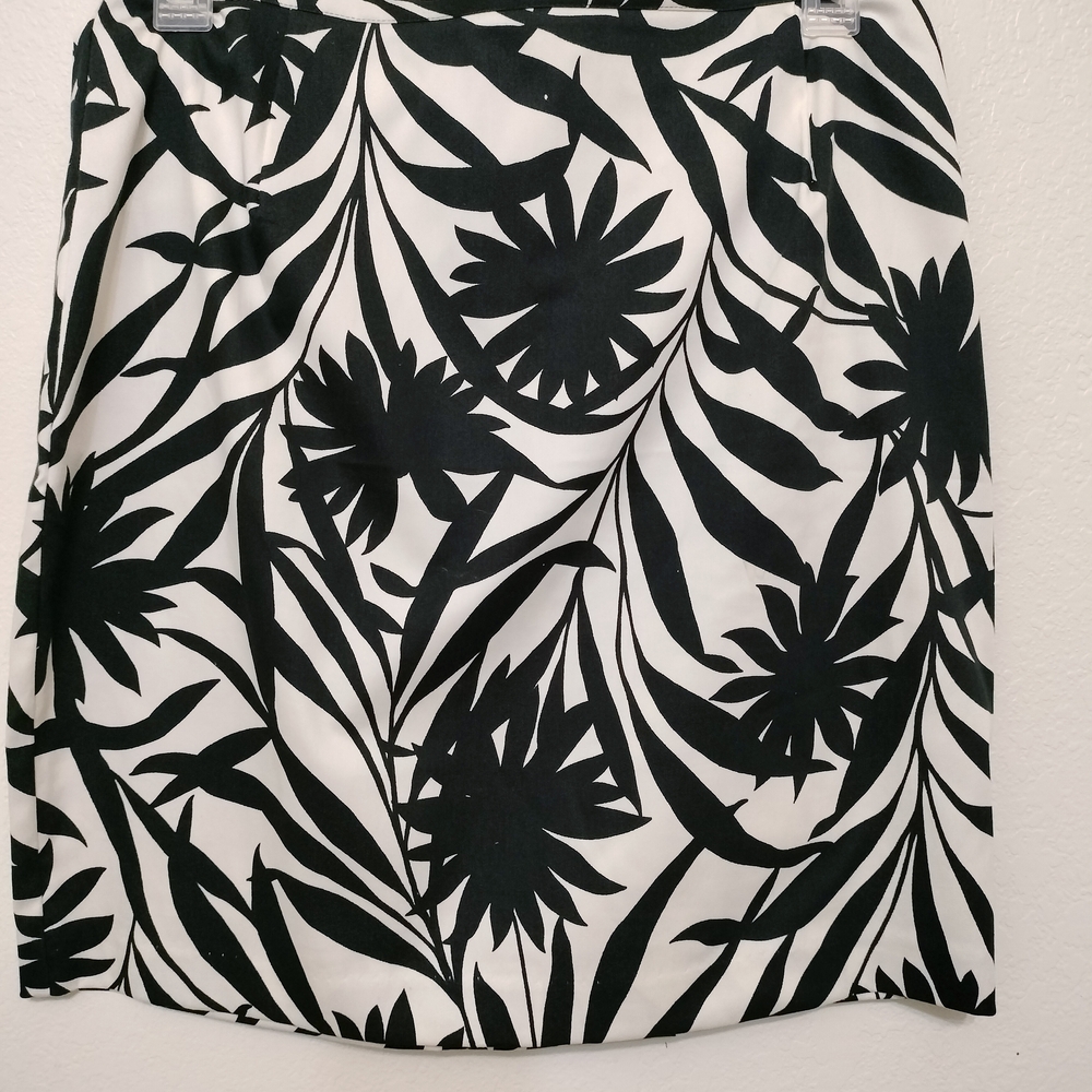3pcs Paniz Monochrome Floral Mini Skirt